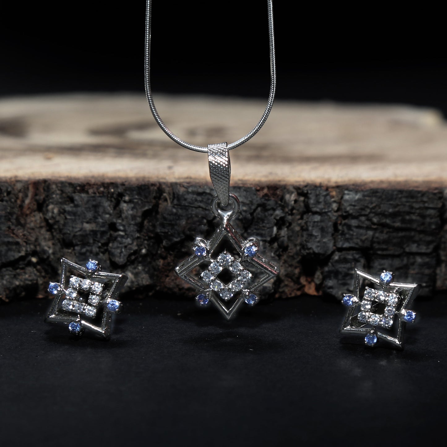 925  Silver (Chandi) Starburst Blue Gem Jewelry Set with Earrings