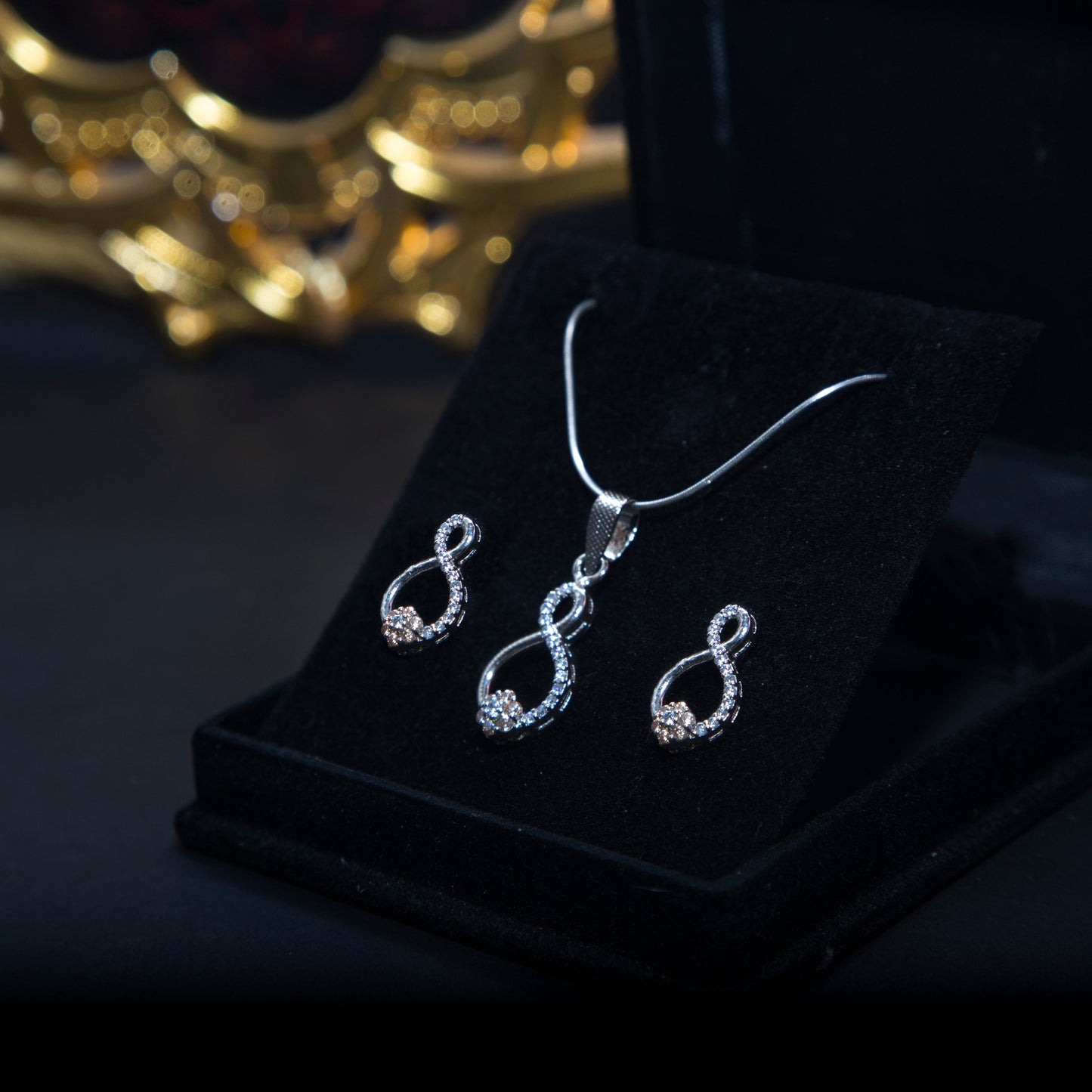 925 Silver (Chandi) Elegant 8-Shape Sapphire Set with Earrings