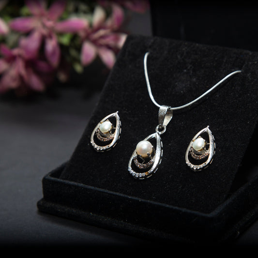 925 Silver (Chandi) Elegant Teardrop Pearl Jewelry Set & Earrings